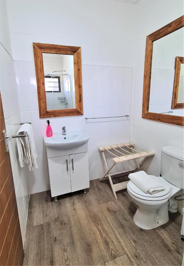 Tiende Laan Bed & Breakfast And Self-Catering Уолфиш-Бей Экстерьер фото